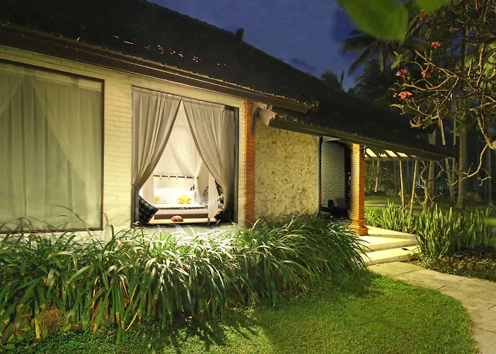 Candi & 4*