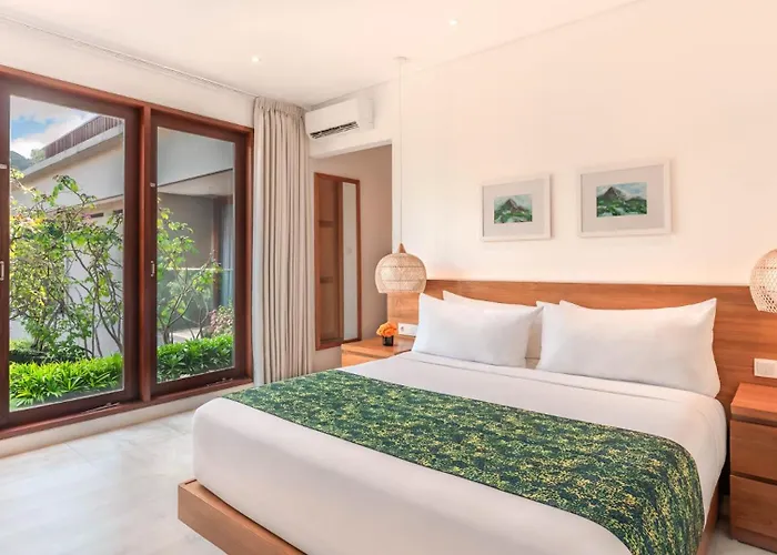 Resort Candi & 4*