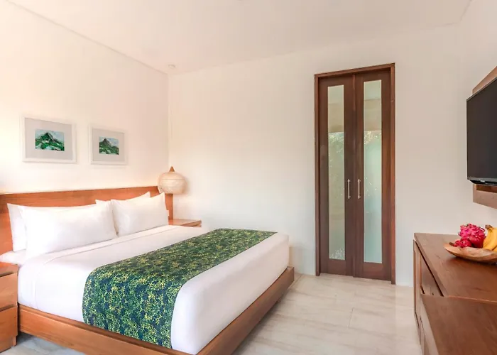 Resort Candi & 4*